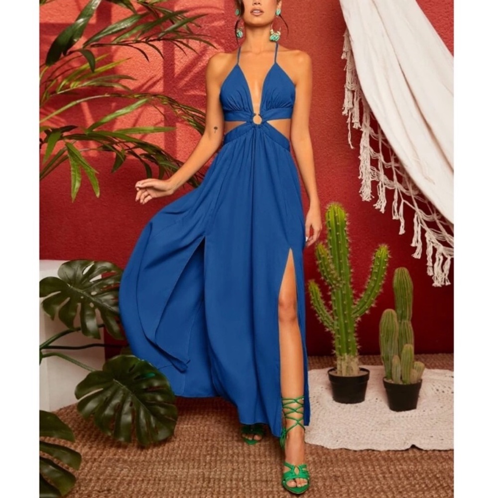 *Eloise Ring Linked Criss-Cross Tie Backless M-Slit Hem Maxi Dress